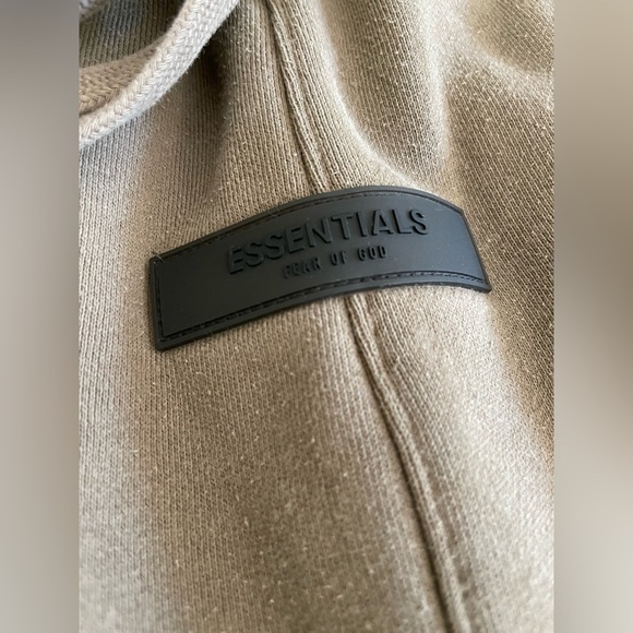 Fear of God Essentials Sweat Shorts Brown Logo Streetwear Gym Mens XS 28" x 6" - Picture 2 of 7